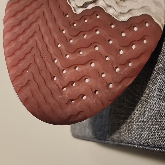 NIKE EPIC REACT - Picture 7 of 12